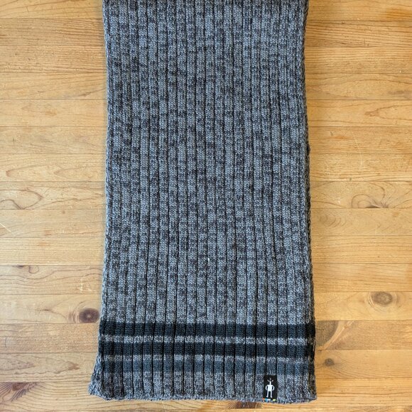 Smartwool Thunder Creek Scarf Charcoal Gray Black Stripe Wool Acrylic Blend EUC - Picture 1 of 7